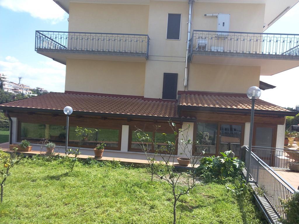 Villa Eleonora Formia Exterior photo